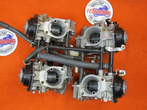 VFR 750R RC30 Vergaser