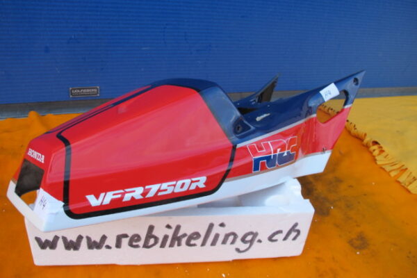 VFR750R RC30 77236-MR7-600ZA Heckverkleidung Heck Verschalung Verkleidung Heckverschalung Sitz H4