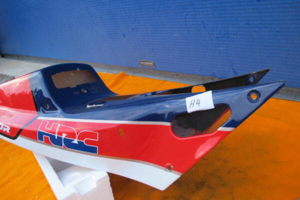 VFR750R RC30 77236-MR7-600ZA Heckverkleidung Heck Verschalung Verkleidung Heckverschalung Sitz H4 – Bild 10